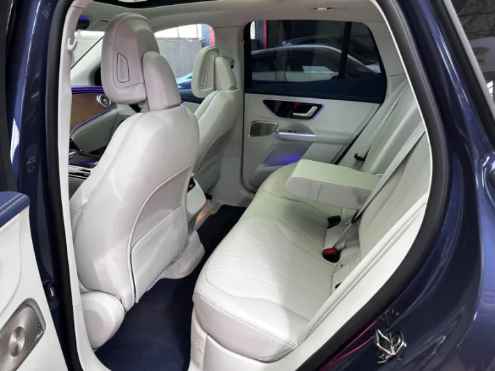 Mercedes-Benz EQE 2023