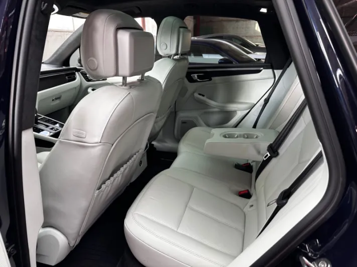 PORSCHE MACAN GTS 2023