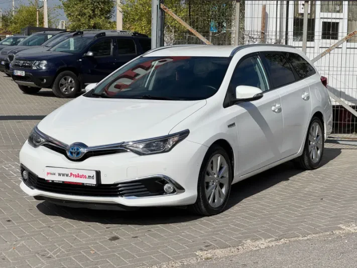 2015 Toyota Auris