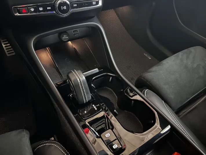 VOLVO XC40 T5 Recharge 2021