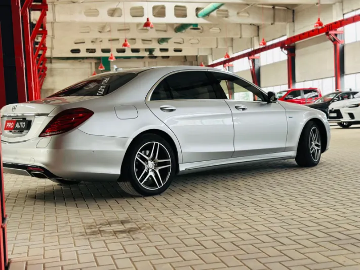 Mercedes-Benz S550e w222