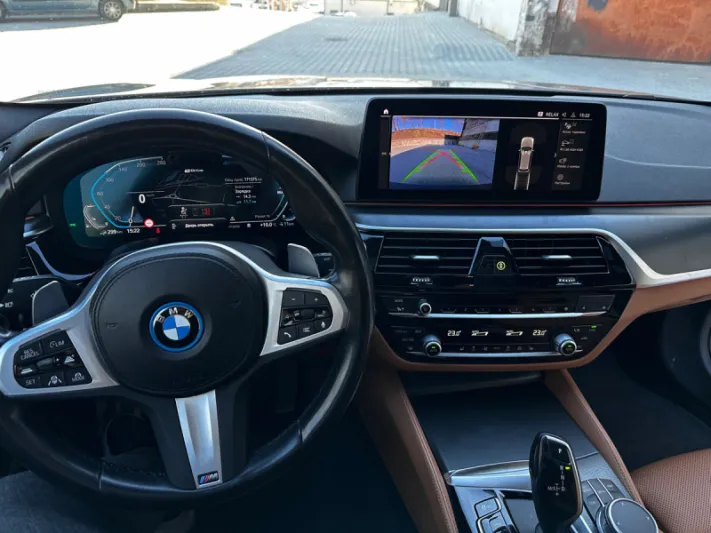BMW 530e G30 2021