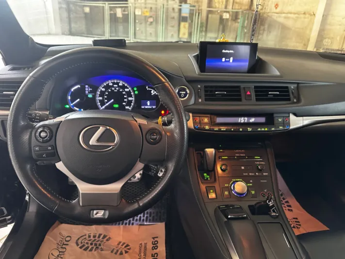 LEXUS CT 200h F Sport 2015
