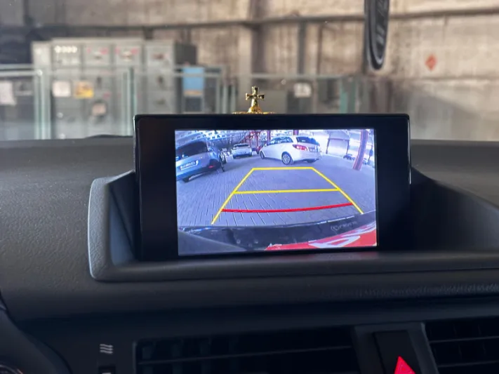 LEXUS CT 200h F Sport 2015