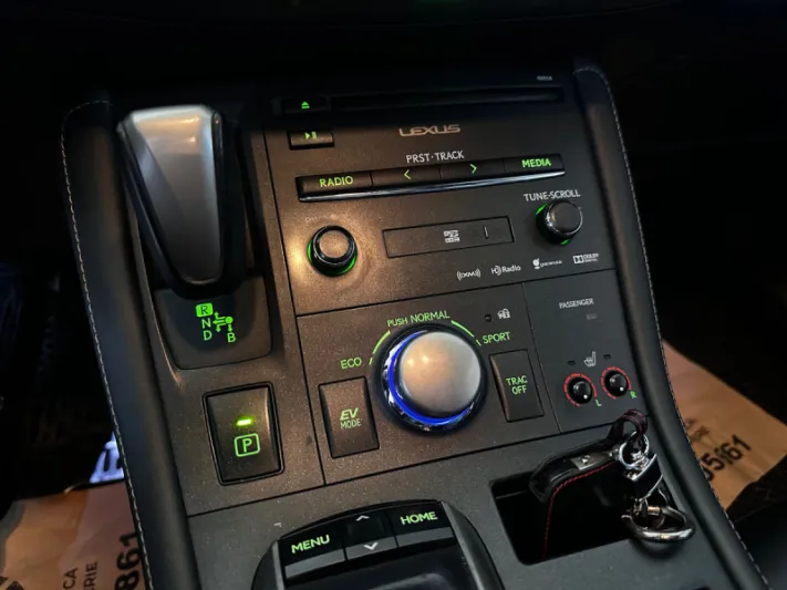 LEXUS CT 200h F Sport 2015