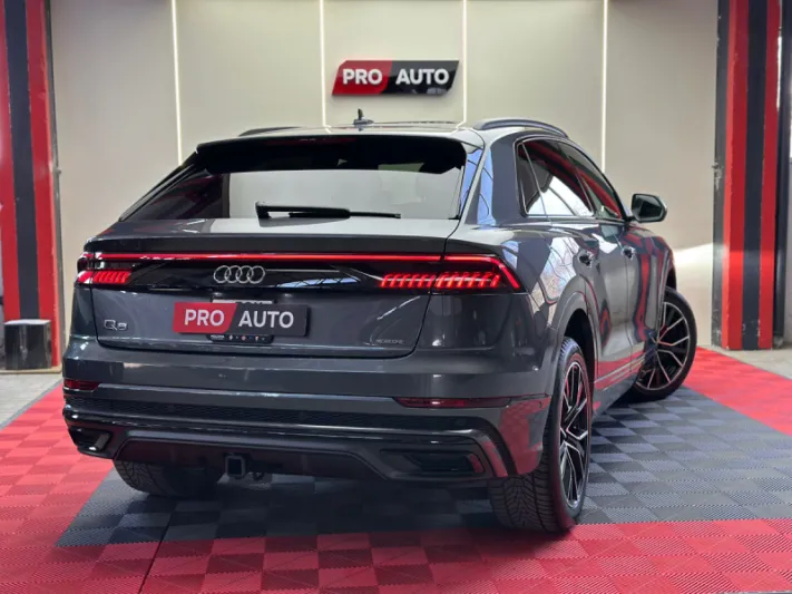 AUDI Q8 2019