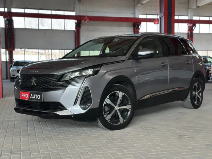 PEUGEOT 5008 2020