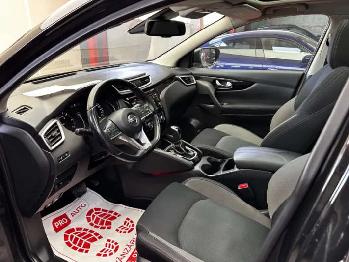 NISSAN QASHQAI 2020