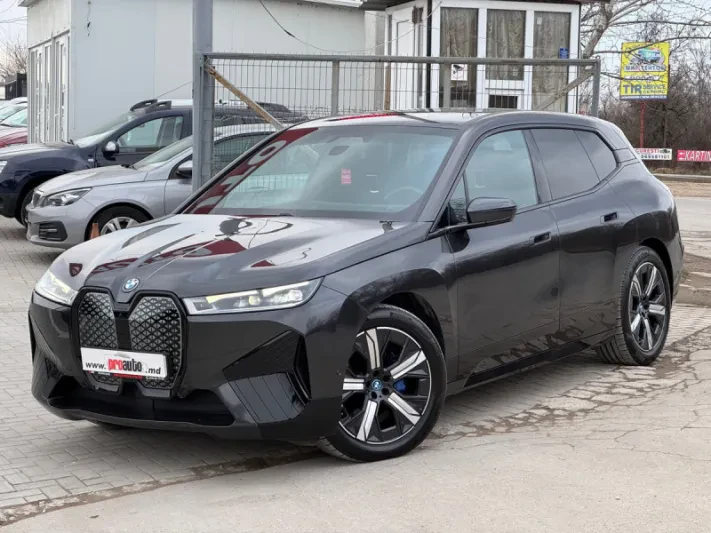 2023 BMW iX