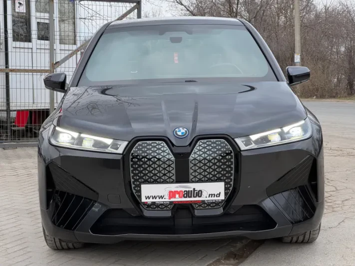 2023 BMW iX