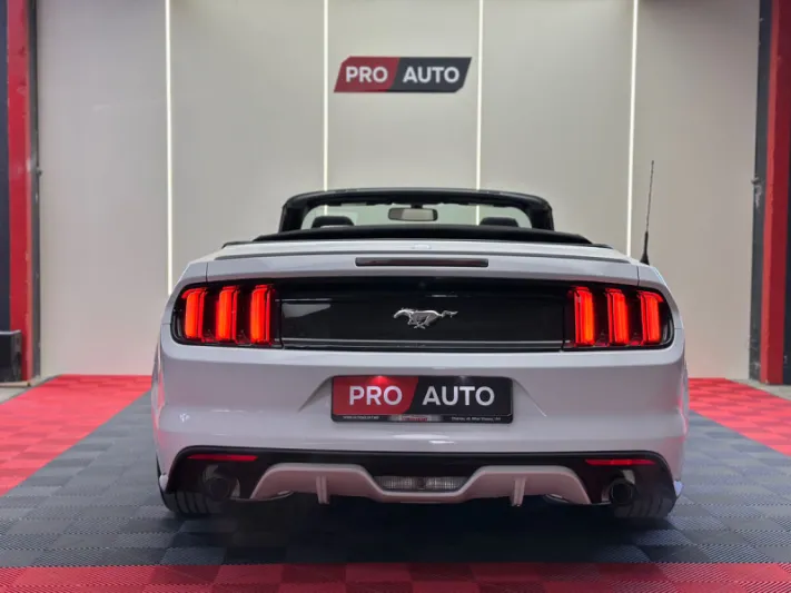 FORD MUSTANG 2017