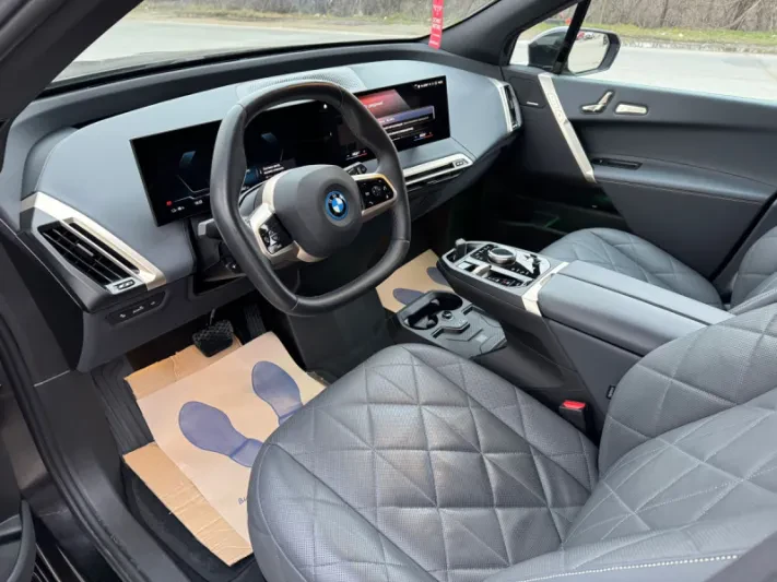 2023 BMW iX