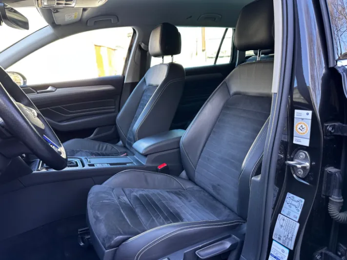 VOLKSWAGEN PASSAT 2020