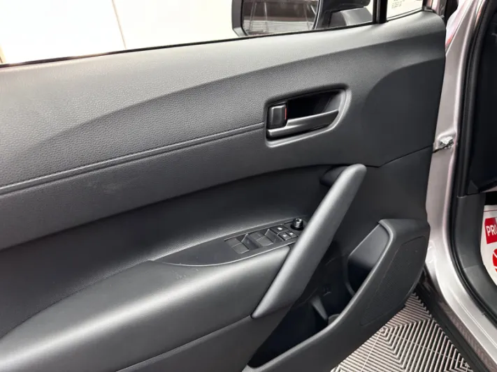 TOYOTA COROLLA CROSS 2026