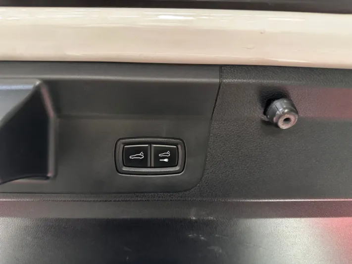 PORSCHE PANAMERA 2017