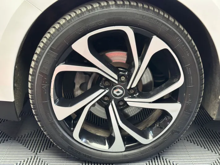 RENAULT GRAND SCENIC BOSE 2017