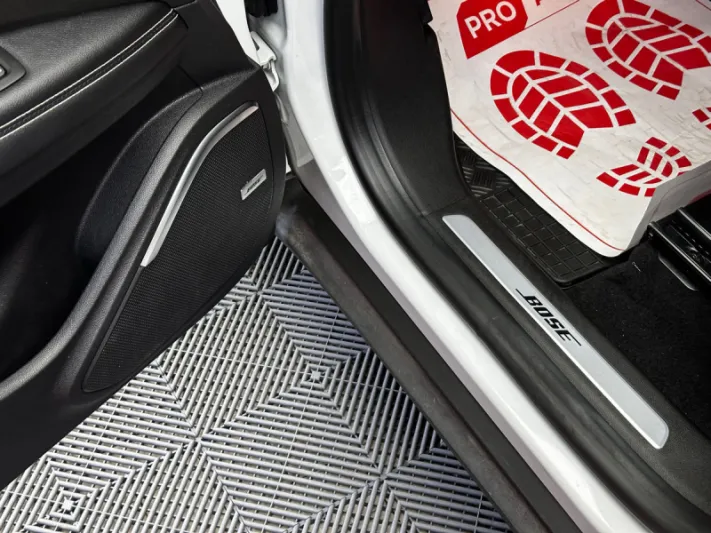 RENAULT GRAND SCENIC BOSE 2017