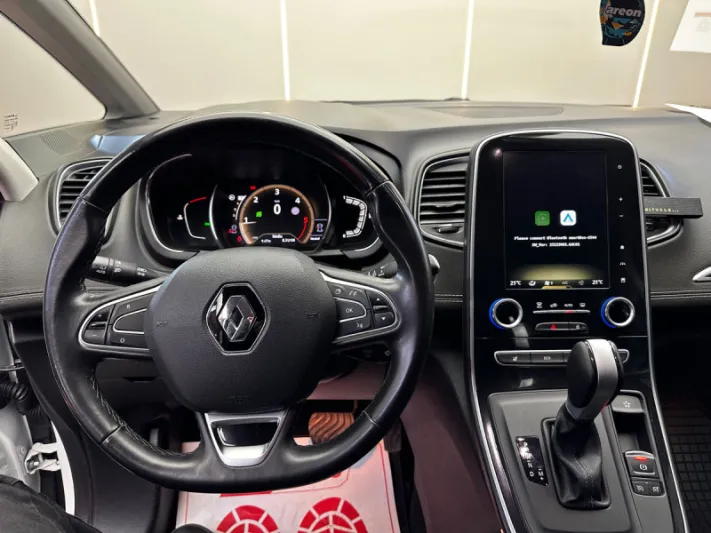 RENAULT GRAND SCENIC BOSE 2017