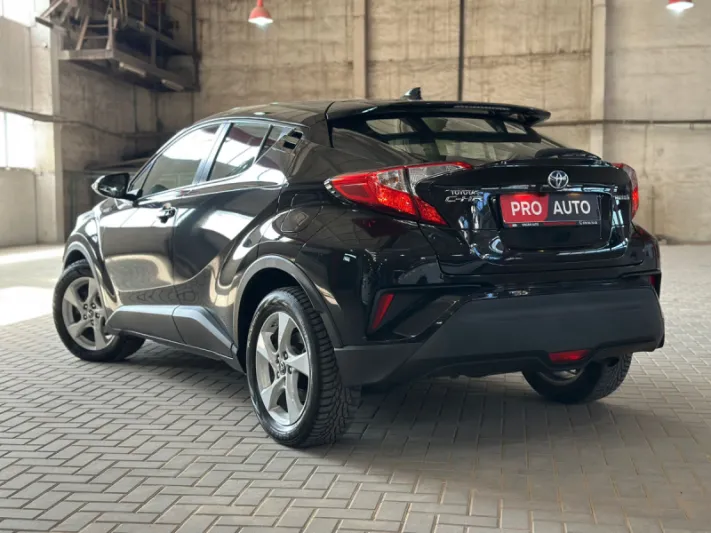 TOYOTA C-HR 2018