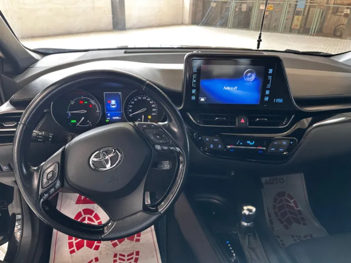 TOYOTA C-HR 2018