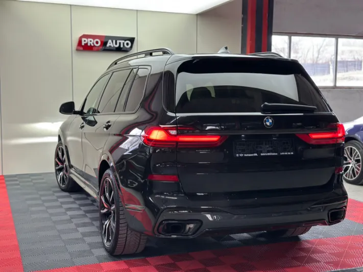 BMW X7 40i 2021