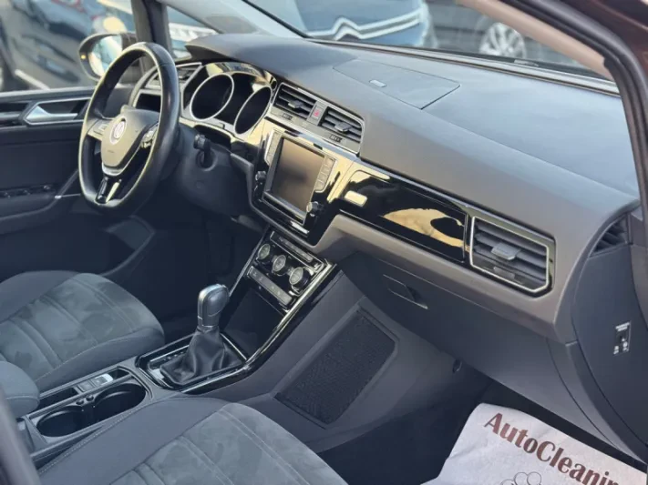 2016 Volkswagen Touran