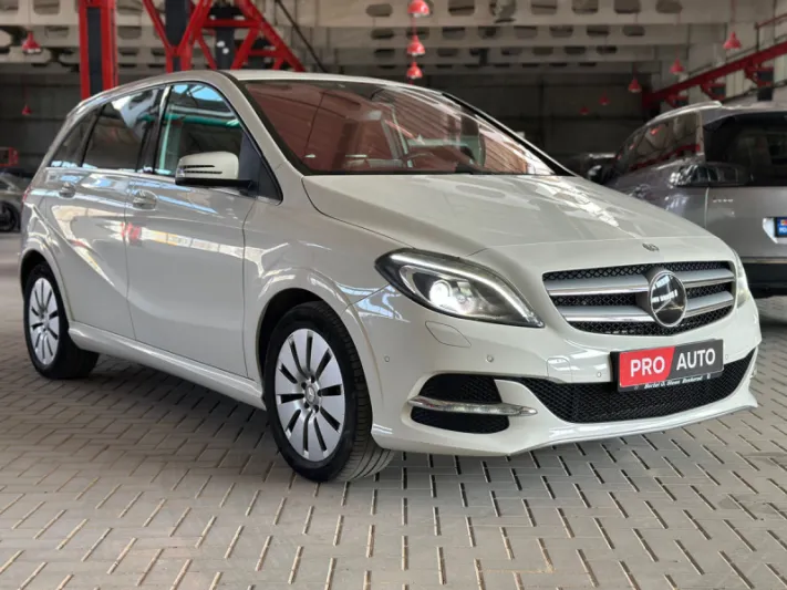 Mercedes-Benz B-Class Electric Drive 2014