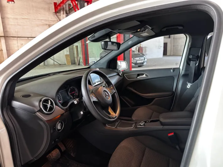 Mercedes-Benz B-Class Electric Drive 2014