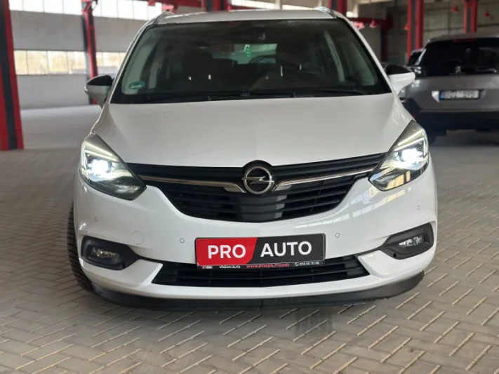 OPEL ZAFIRA 2017