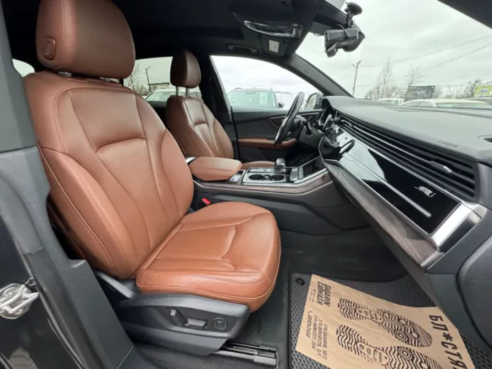 2019 Audi Q8
