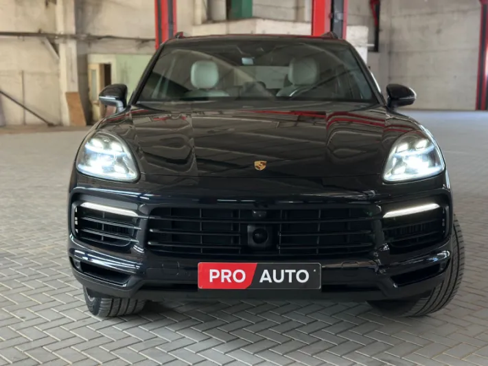 PORSCHE CAYENNE E-HYBRID 2019