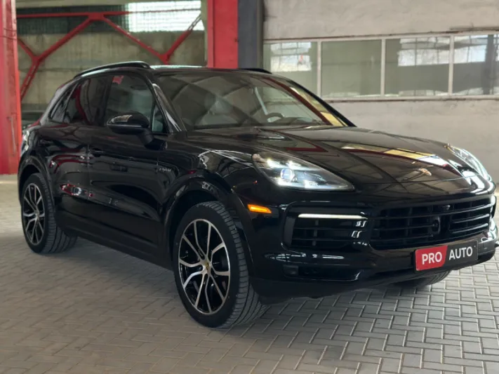 PORSCHE CAYENNE E-HYBRID 2019