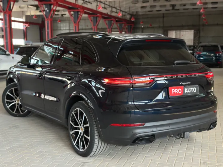 PORSCHE CAYENNE E-HYBRID 2019