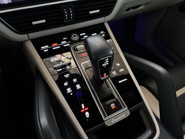 PORSCHE CAYENNE E-HYBRID 2019