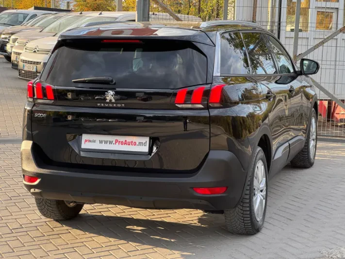 2018 Peugeot 5008
