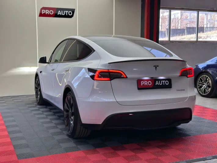 TESLA MODEL Y 2023 DUAL MOTORS