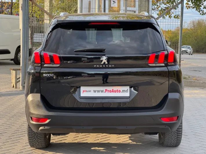 2018 Peugeot 5008