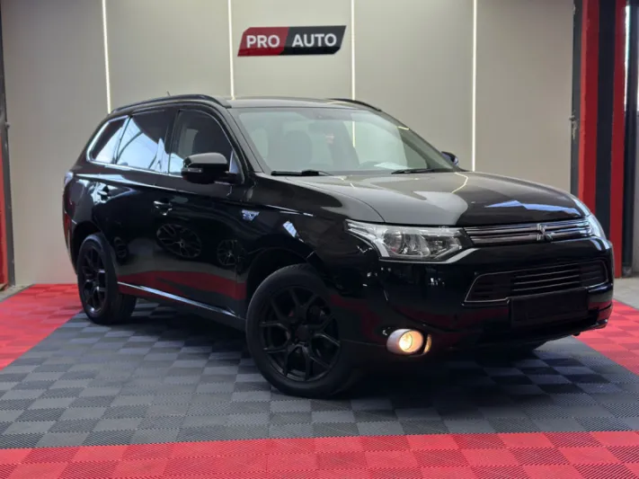 MITSUBISHI OUTLANDER 2014