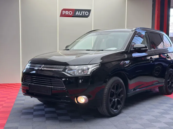 MITSUBISHI OUTLANDER 2014