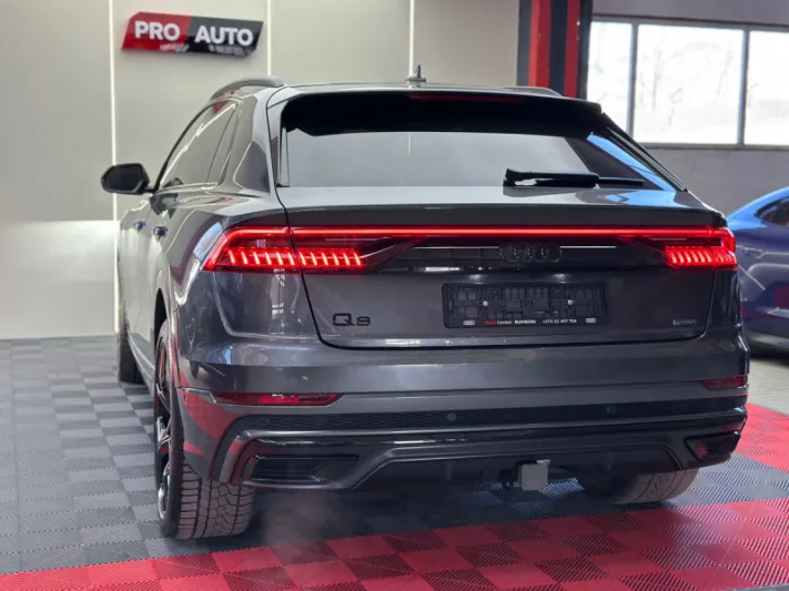2023 Audi Q8