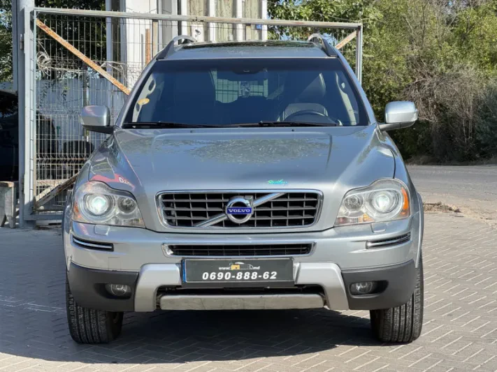 2010 Volvo XC90