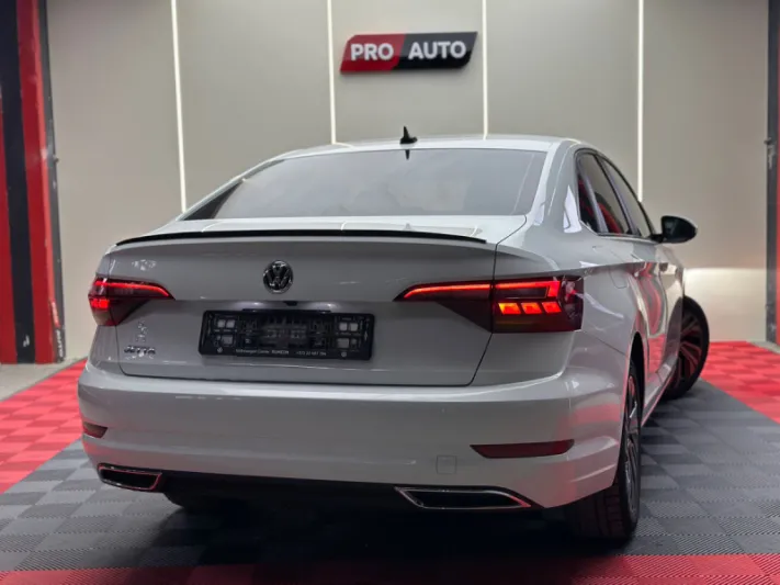 2018 Volkswagen Jetta