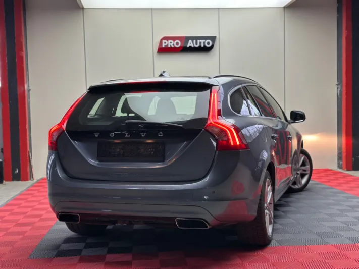 2015 Volvo V60