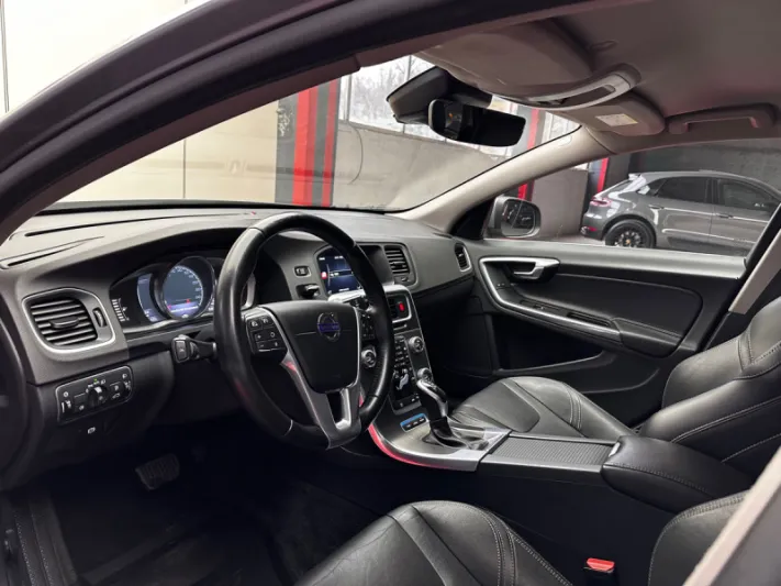2015 Volvo V60