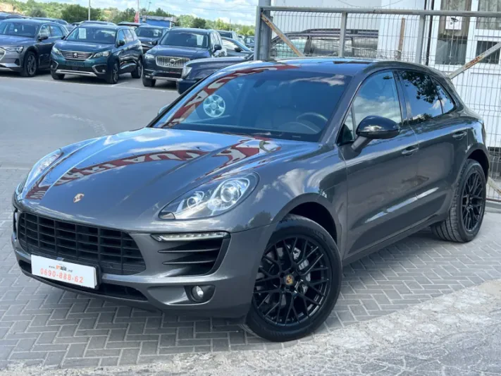 2014 Porsche Macan