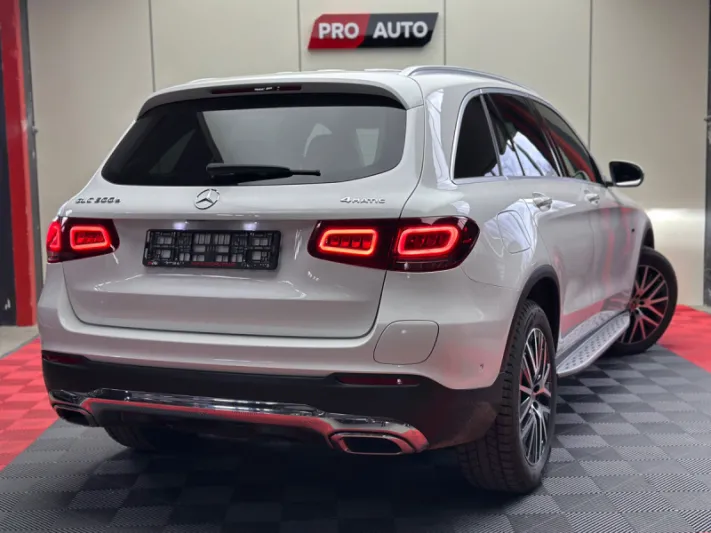 Mercedes-Benz GLC 300e 2020