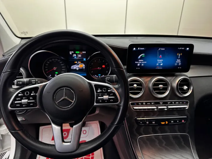 Mercedes-Benz GLC 300e 2020