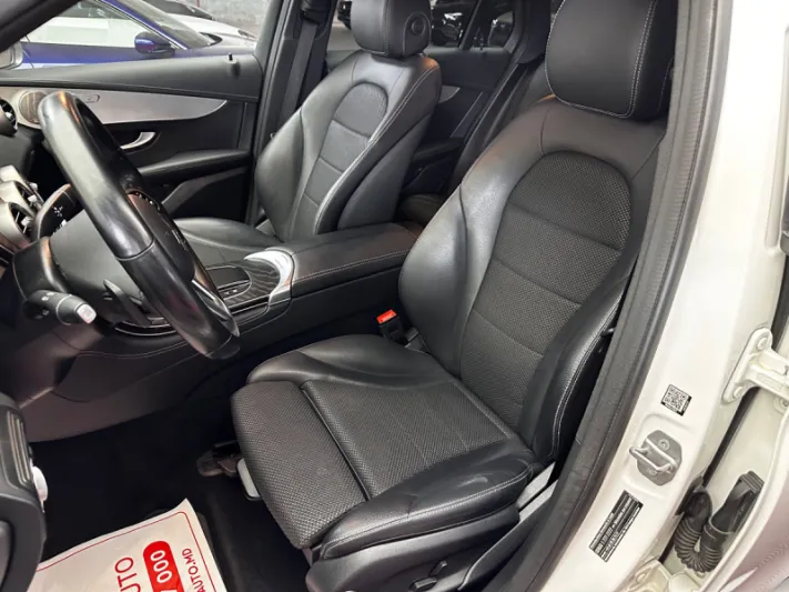 Mercedes-Benz GLC 300e 2020