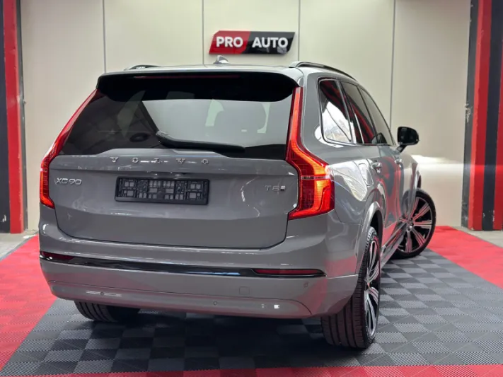 VOLVO XC90 T8 2024