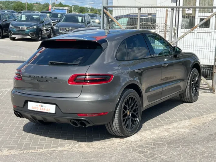 2014 Porsche Macan